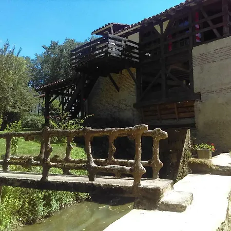 Moulin De Cricq 度假居